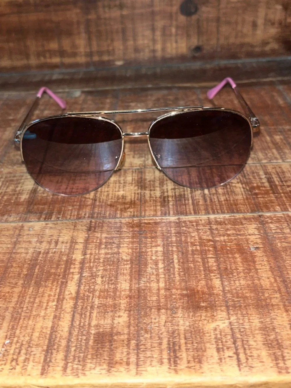 Naturalizer Aviator gold & pink Sunglasses with gradient brown lenses